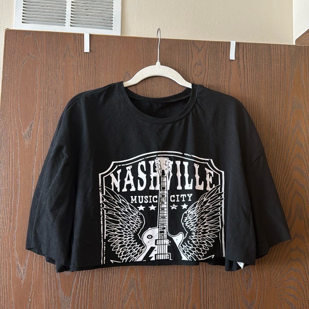 SHEIN Cropped Nashville Tee Size L